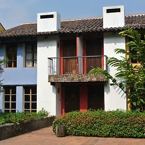 quinta-de-las-flores.guatemalaantiguahotels.com/